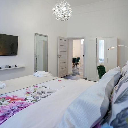 Decor Apartman Еґер Екстер'єр фото