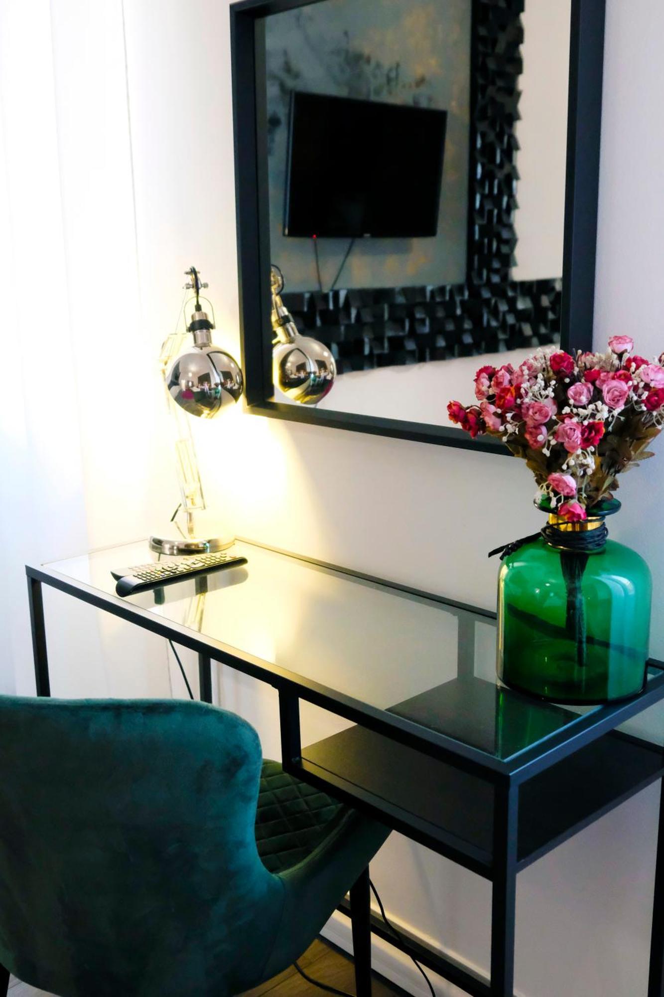 Decor Apartman Еґер Екстер'єр фото